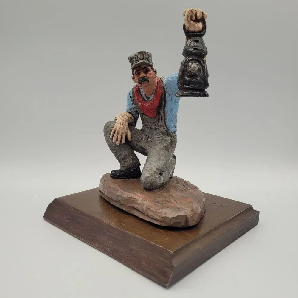 VTG Michael Garman Brakeman #240 Handpainted Sculpture Figure 7